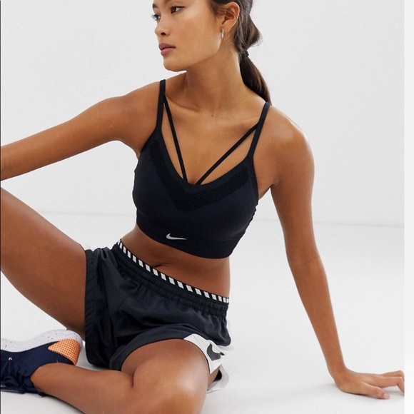 Nike Black Strap Style Sports Bra - Picture 1 of 4